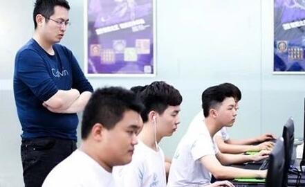 广州高校“电竞班”来了！20人/班，男女比例7:3